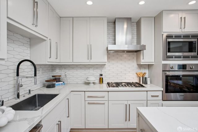215 Bradford Street, San Francisco, CA 94110