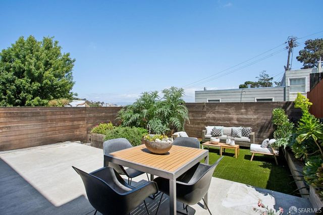 215 Bradford Street, San Francisco, CA 94110