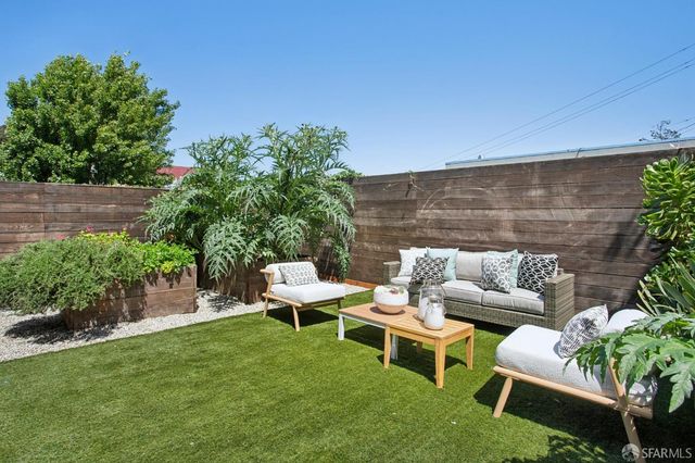 215 Bradford Street, San Francisco, CA 94110