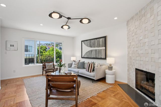 215 Bradford Street, San Francisco, CA 94110