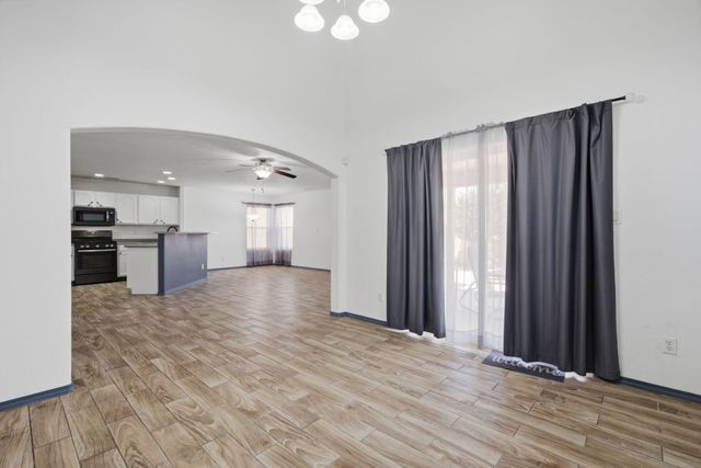 10831 Antler Tool Road SW, Albuquerque, NM 87121