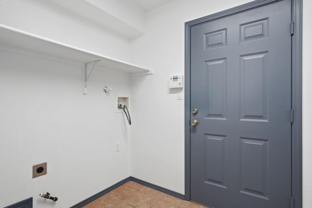 10831 Antler Tool Road SW, Albuquerque, NM 87121