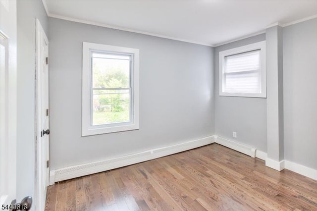 20 Edwin Pl, Newark City, NJ 07112