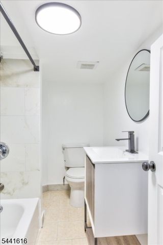 20 Edwin Pl, Newark City, NJ 07112