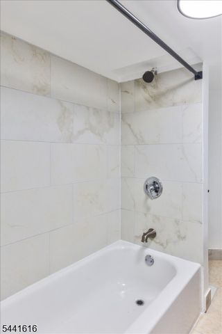 20 Edwin Pl, Newark City, NJ 07112