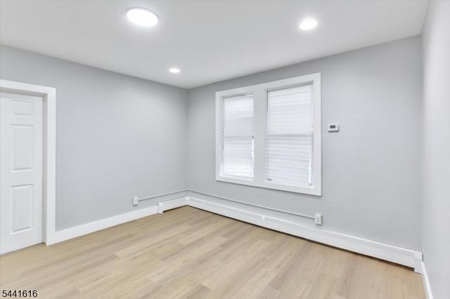 20 Edwin Pl, Newark City, NJ 07112