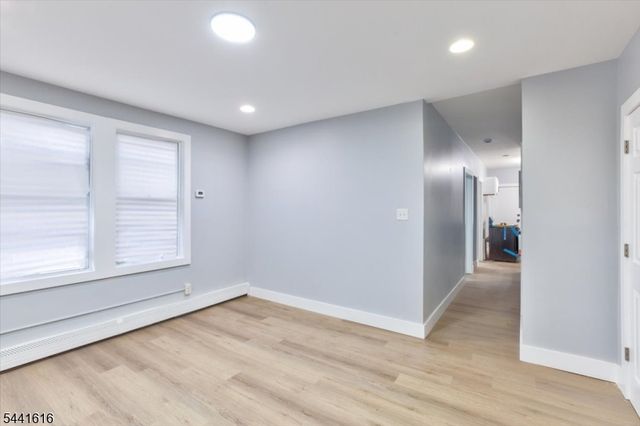 20 Edwin Pl, Newark City, NJ 07112