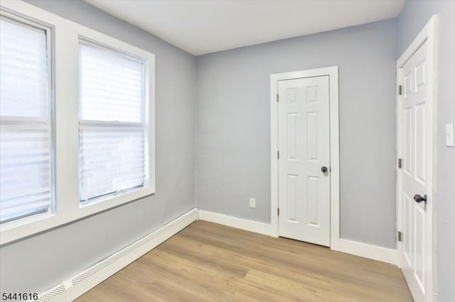 20 Edwin Pl, Newark City, NJ 07112