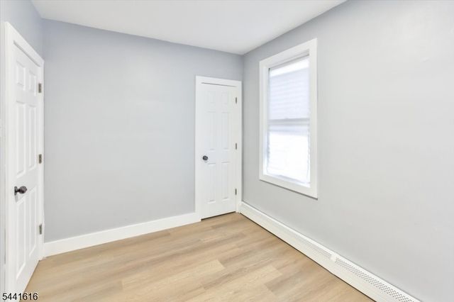20 Edwin Pl, Newark City, NJ 07112