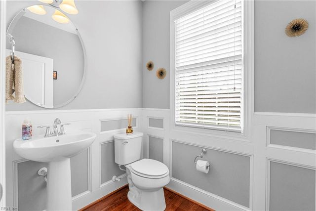 4907 Settlers Market BLVD, Williamsburg, VA 23188