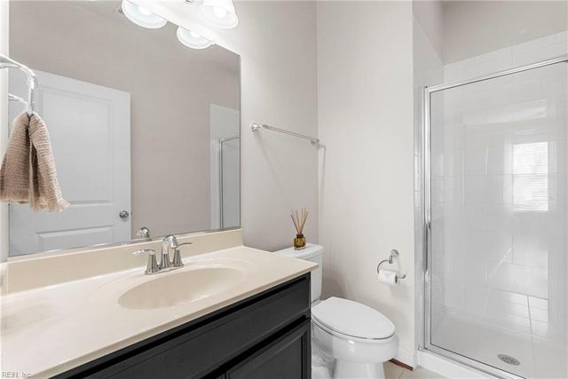 4907 Settlers Market BLVD, Williamsburg, VA 23188