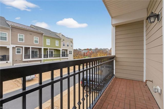 4907 Settlers Market BLVD, Williamsburg, VA 23188