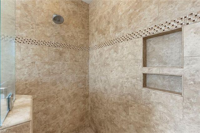 4907 Settlers Market BLVD, Williamsburg, VA 23188