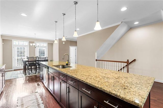 4907 Settlers Market BLVD, Williamsburg, VA 23188