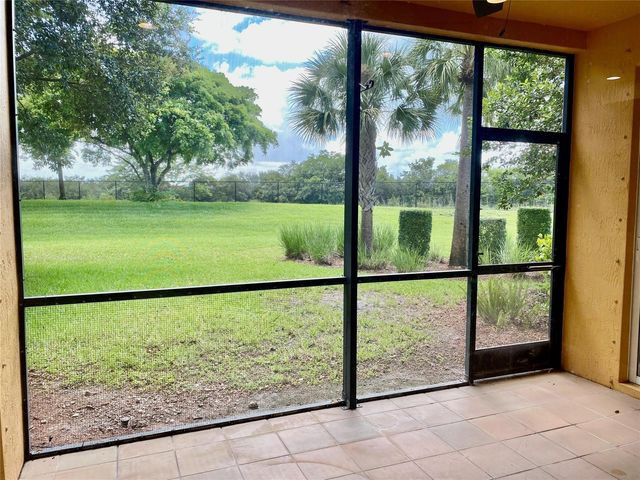 7911 NW 128th Lane 11-c, Parkland, FL 33076