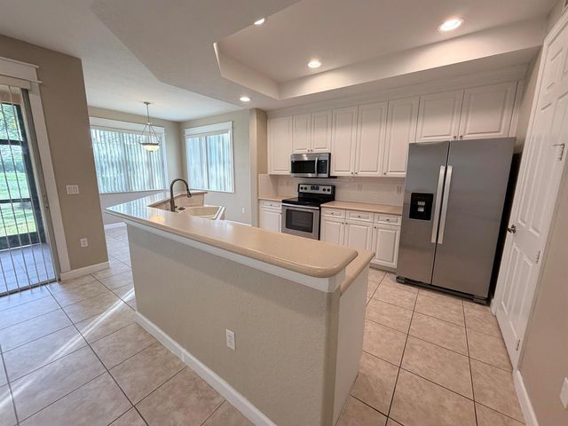 7911 NW 128th Lane 11-c, Parkland, FL 33076