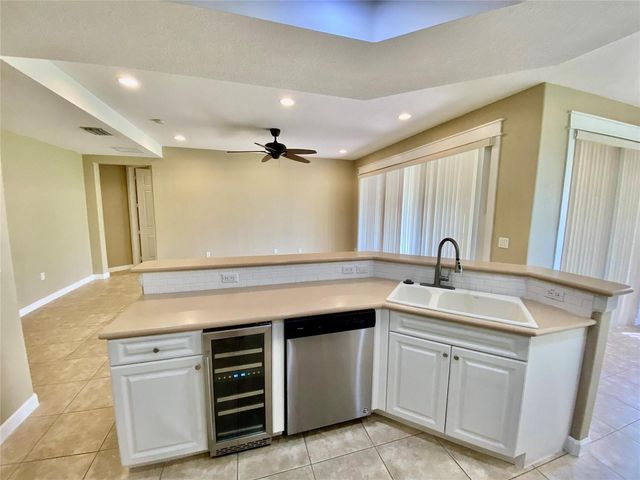 7911 NW 128th Lane 11-c, Parkland, FL 33076
