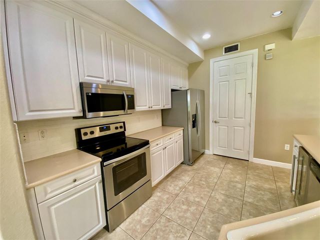 7911 NW 128th Lane 11-c, Parkland, FL 33076