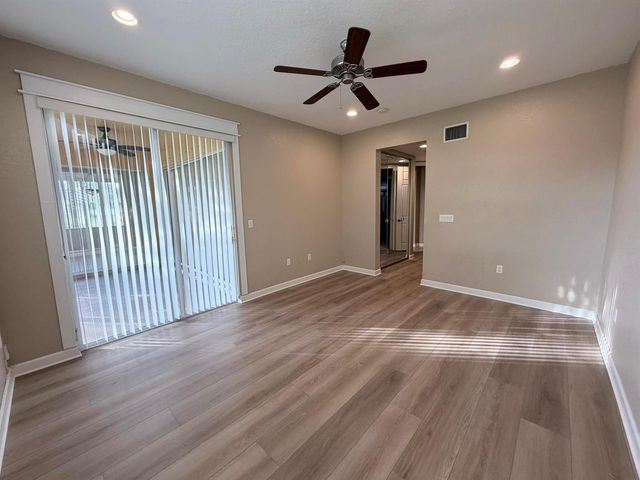 7911 NW 128th Lane 11-c, Parkland, FL 33076