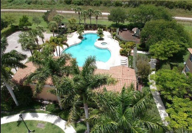 7911 NW 128th Lane 11-c, Parkland, FL 33076