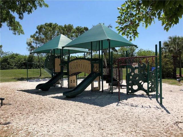 7911 NW 128th Lane 11-c, Parkland, FL 33076