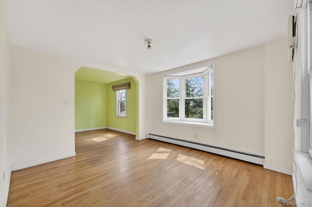 87 8th Avenue, Huntington Station, NY 11746