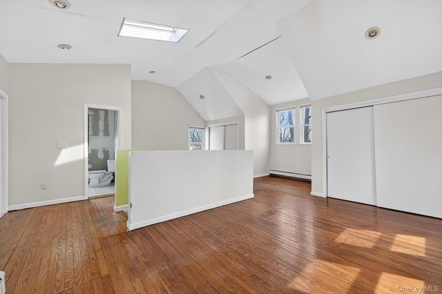 87 8th Avenue, Huntington Station, NY 11746