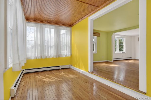 87 8th Avenue, Huntington Station, NY 11746