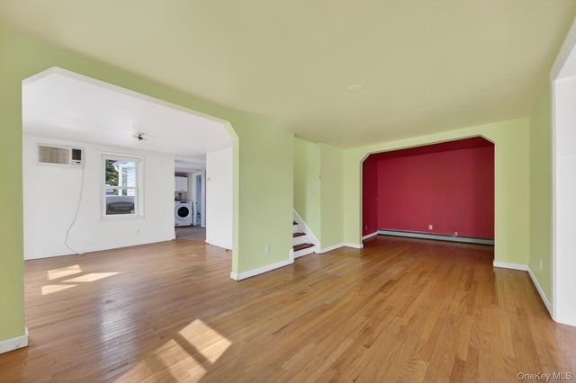 87 8th Avenue, Huntington Station, NY 11746