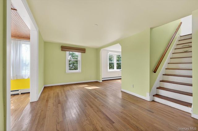 87 8th Avenue, Huntington Station, NY 11746