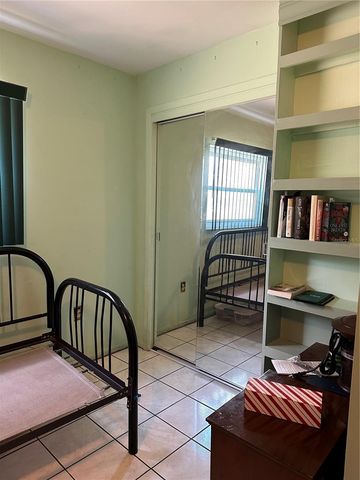 1427 AMY CIRCLE, Spring Hill, FL 34606