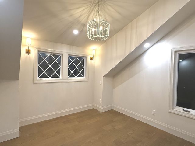 1313 Riverside Dr, Nashville, TN 37206