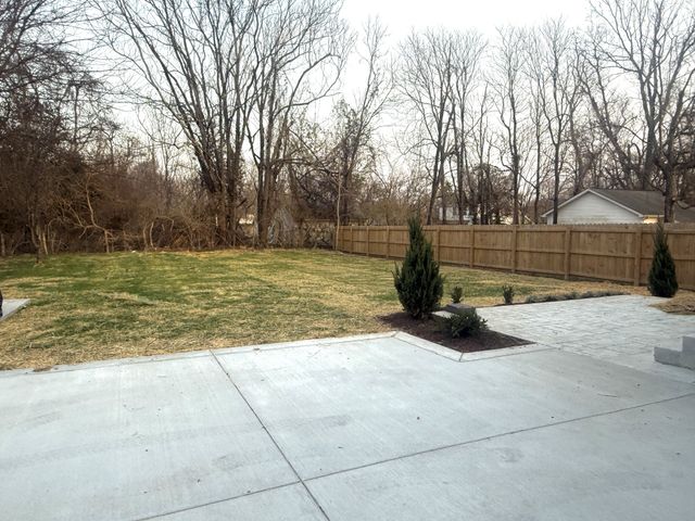 1313 Riverside Dr, Nashville, TN 37206