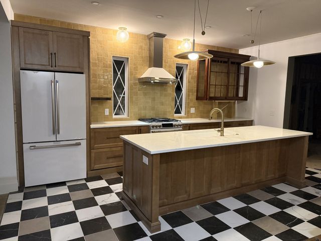 1313 Riverside Dr, Nashville, TN 37206