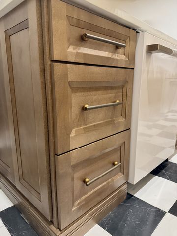 1313 Riverside Dr, Nashville, TN 37206