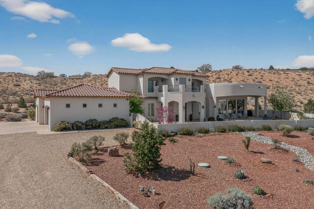 192 Camino Rayo Del Sol, Corrales, NM 87048