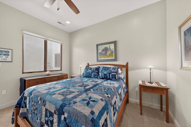 192 Camino Rayo Del Sol, Corrales, NM 87048