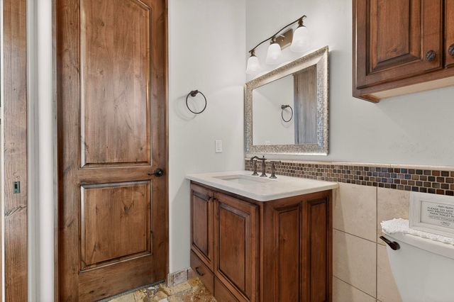 192 Camino Rayo Del Sol, Corrales, NM 87048