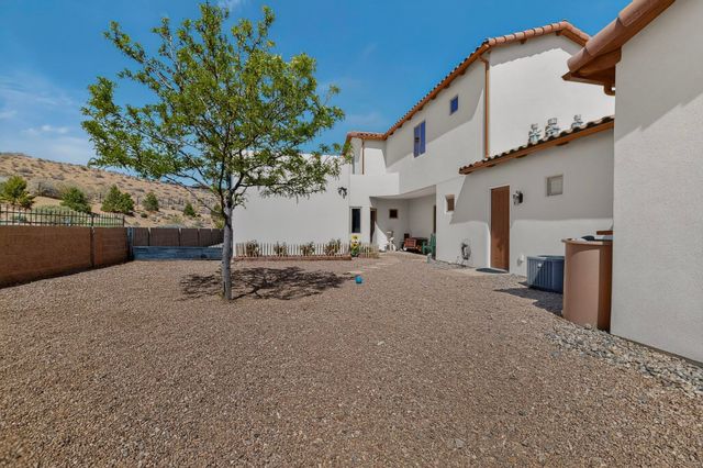 192 Camino Rayo Del Sol, Corrales, NM 87048