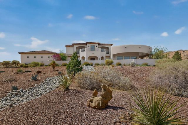 192 Camino Rayo Del Sol, Corrales, NM 87048