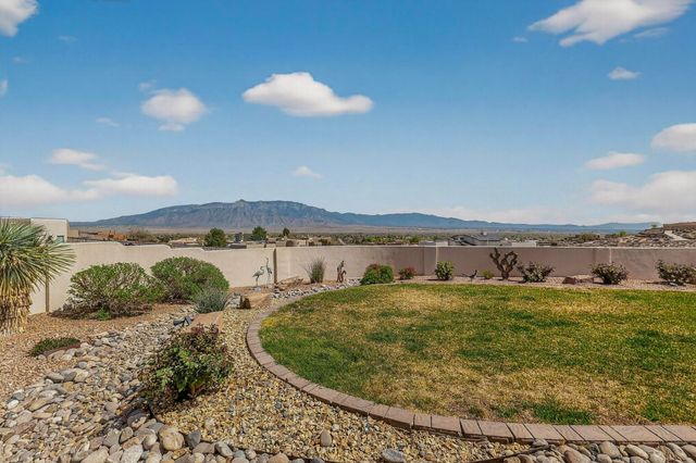 192 Camino Rayo Del Sol, Corrales, NM 87048
