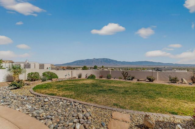 192 Camino Rayo Del Sol, Corrales, NM 87048