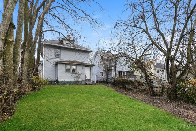 1249 Everett Drive, Dayton, OH 45402