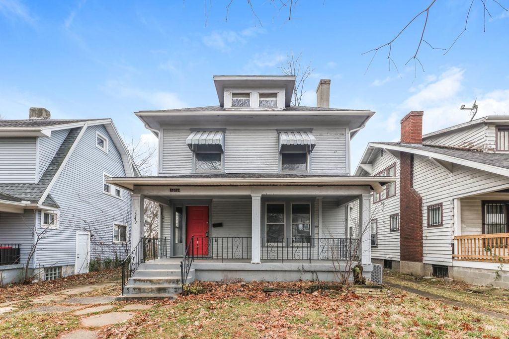 1249 Everett Drive, Dayton, OH 45402
