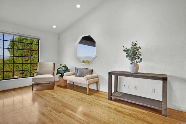 21245 OLD OAK RD, Alpine, CA 91901