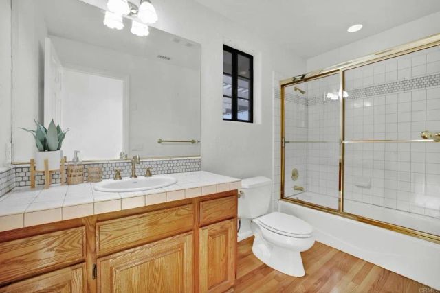 21245 OLD OAK RD, Alpine, CA 91901