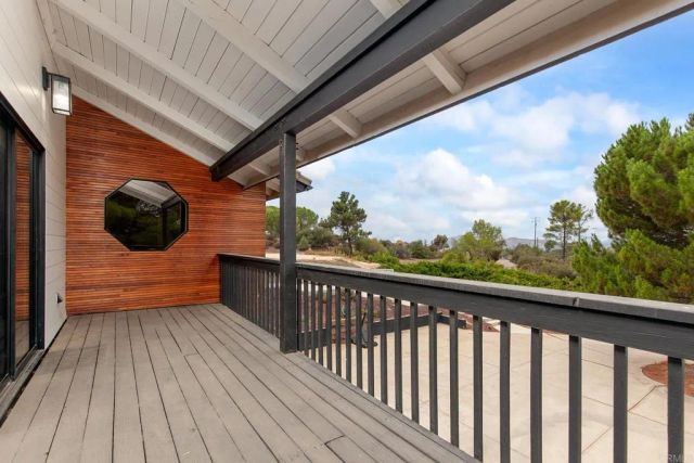 21245 OLD OAK RD, Alpine, CA 91901