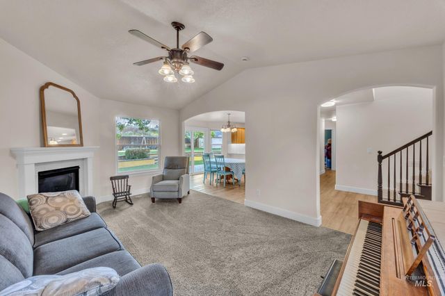 6280 S Solar Way, Boise, ID 83709