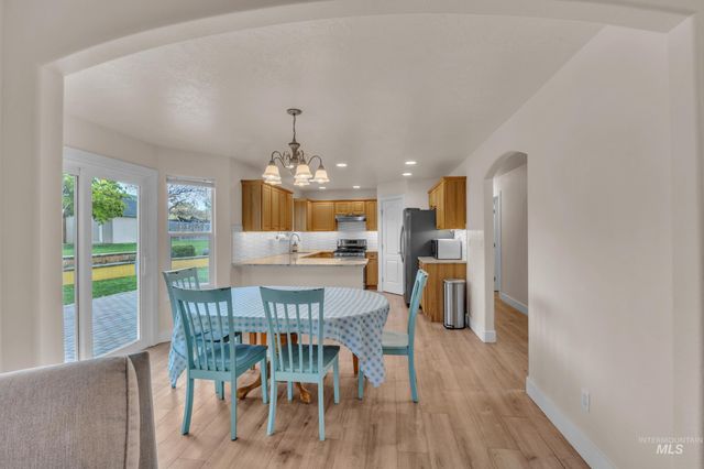 6280 S Solar Way, Boise, ID 83709