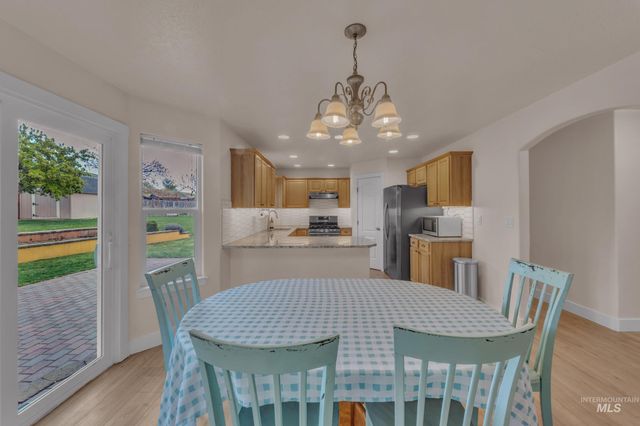 6280 S Solar Way, Boise, ID 83709